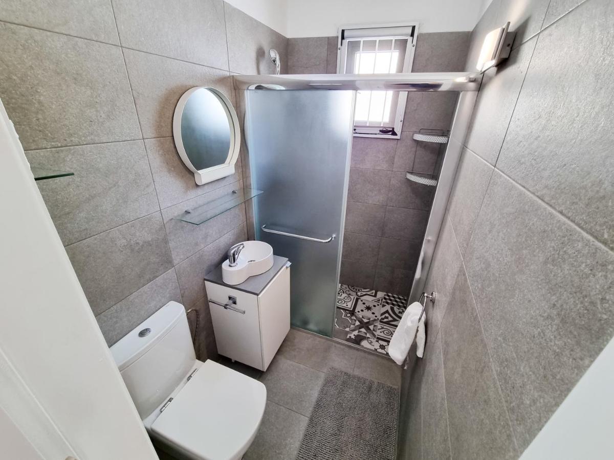 Cheer Up City Apartment, Near To The Finikoudes Beach 라르나카 외부 사진